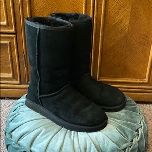 Koolaburra by UGG Koola Tall Boots (Size 6)